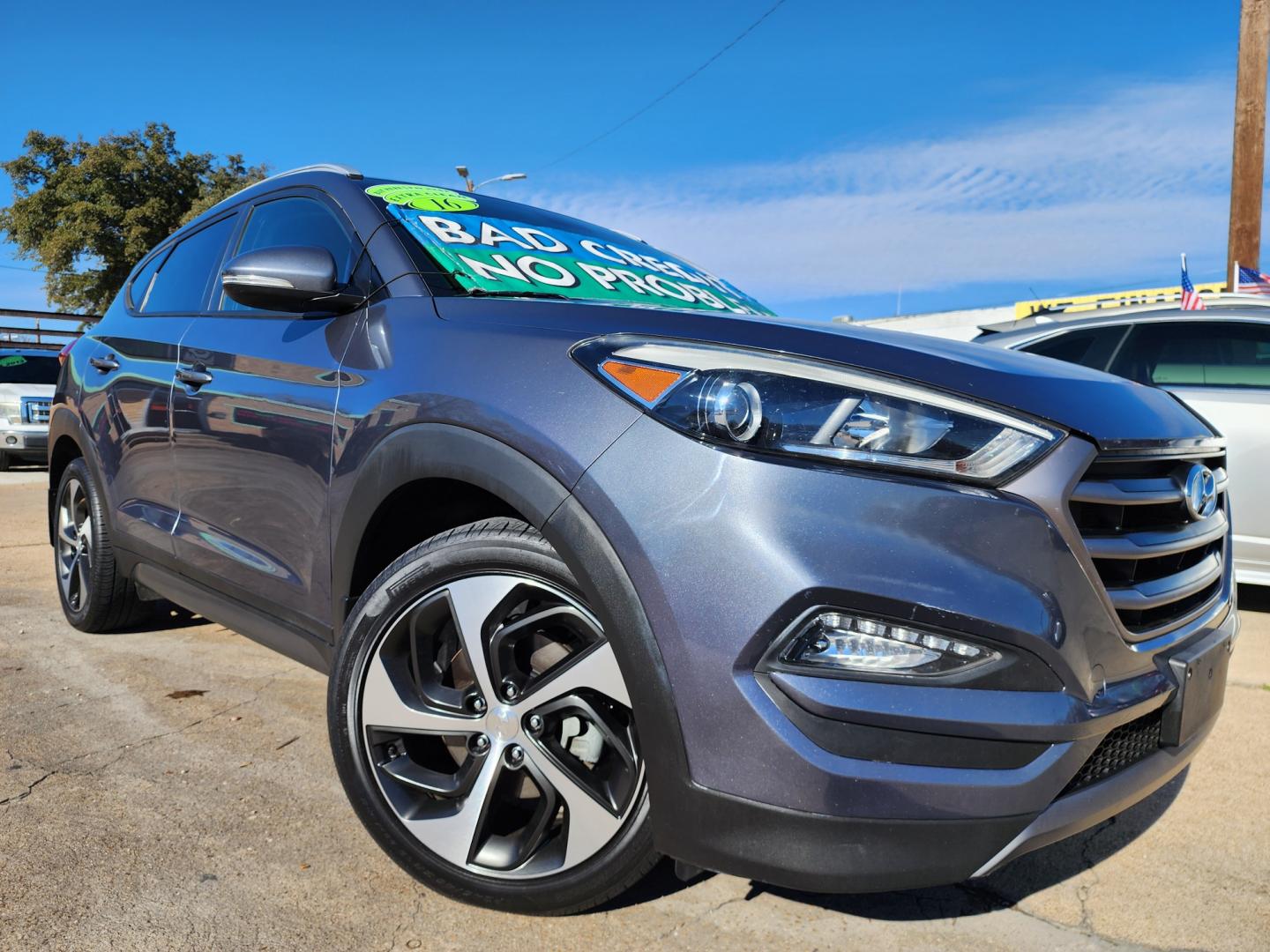 2016 BLACK Hyundai Tucson Sport (KM8J33A21GU) with an 1.6L L4 DOHC 16V engine, 7A transmission, located at 2660 S.Garland Avenue, Garland, TX, 75041, (469) 298-3118, 32.885551, -96.655602 - Welcome to DallasAutos4Less, one of the Premier BUY HERE PAY HERE Dealers in the North Dallas Area. We specialize in financing to people with NO CREDIT or BAD CREDIT. We need proof of income, proof of residence, and a ID. Come buy your new car from us today!! This is a Very clean 2016 HYUNDAI TUC - Photo#0